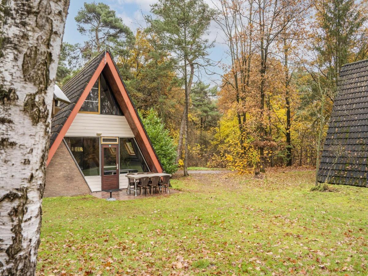 Modern Holiday Home In Stramproy In The Forest Exterior foto